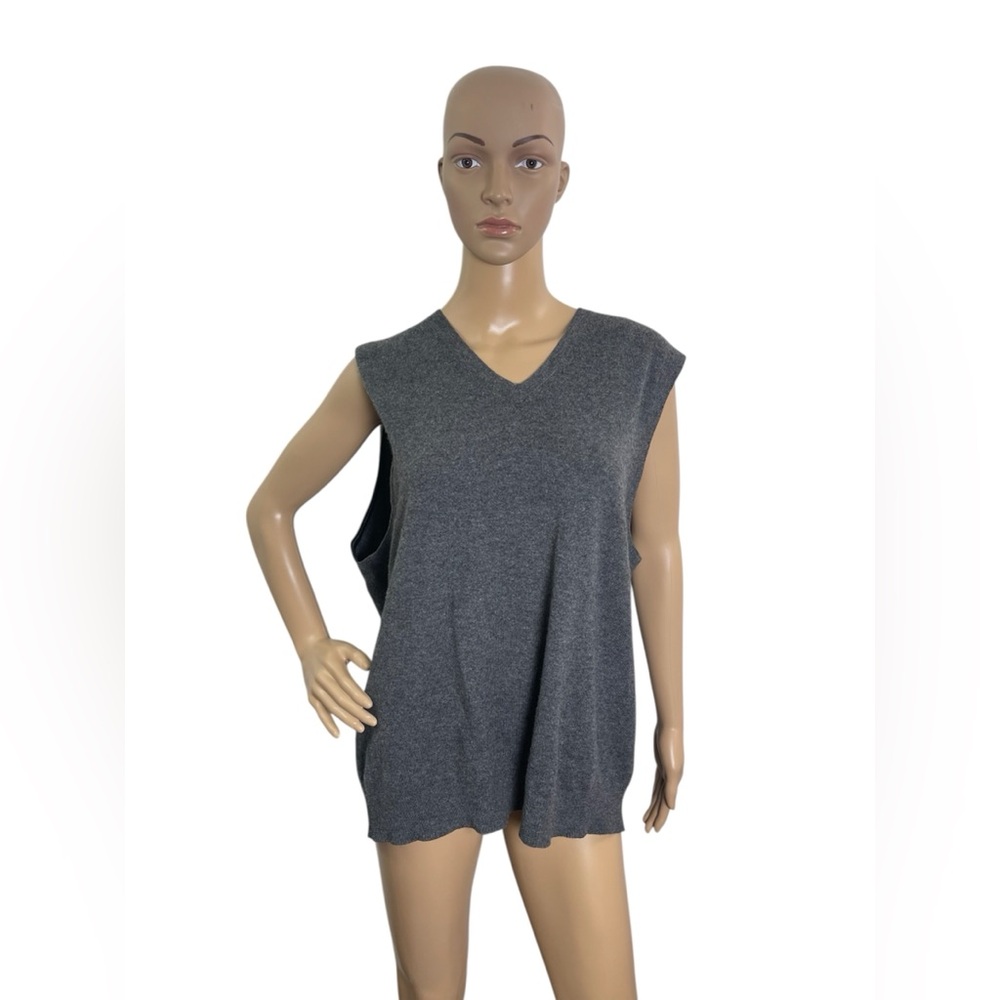 Gus Mayer Women’s Size XL Sleeveless V Neck Gray Cashmere Sweater